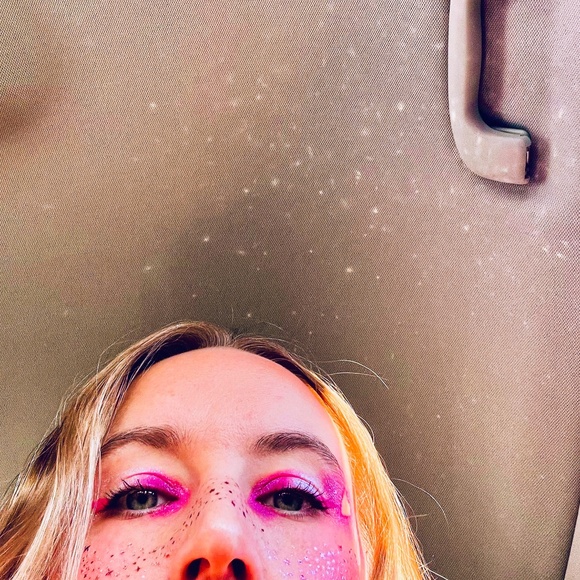 Meet your Posher, Tara - Picture 1 of 1